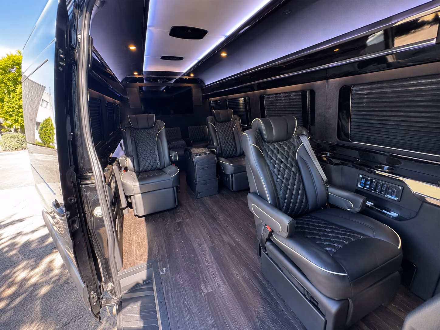 find the perfect transportation for your next corporate event 5